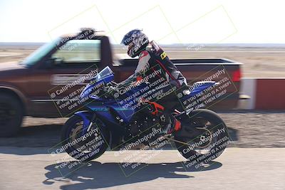 media/Nov-03-2025-Lets Ride (Mon) [[4d74c1c4d3]]/B Group/Grid/